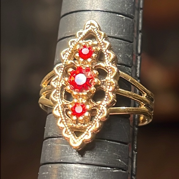 Vintage Jewelry - Vintage Sarah Coventry Red Rhinestone Glass Marquise Gold Tone Adjustable Ring